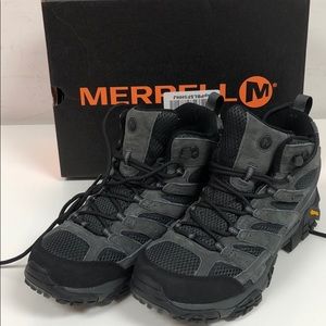 Gently used Merrell men’s Moab 2 mid WP granite